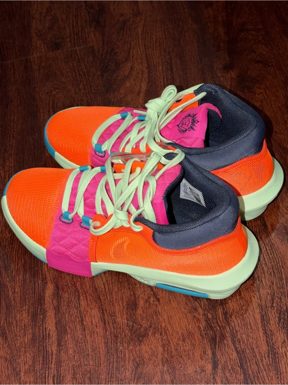 Nike size 9.5 colorful shoes